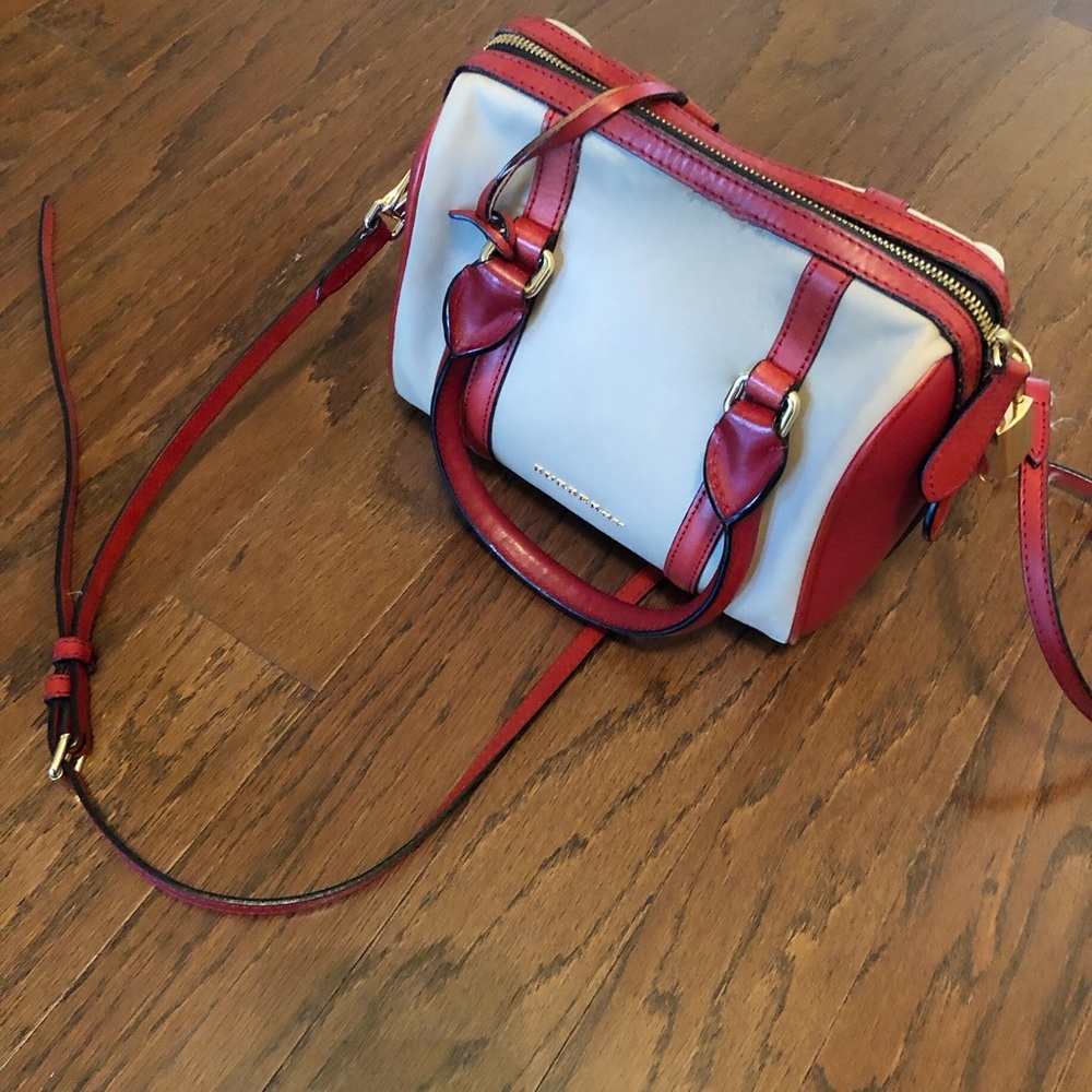 burberry bowling bag small with lock and key 🔐